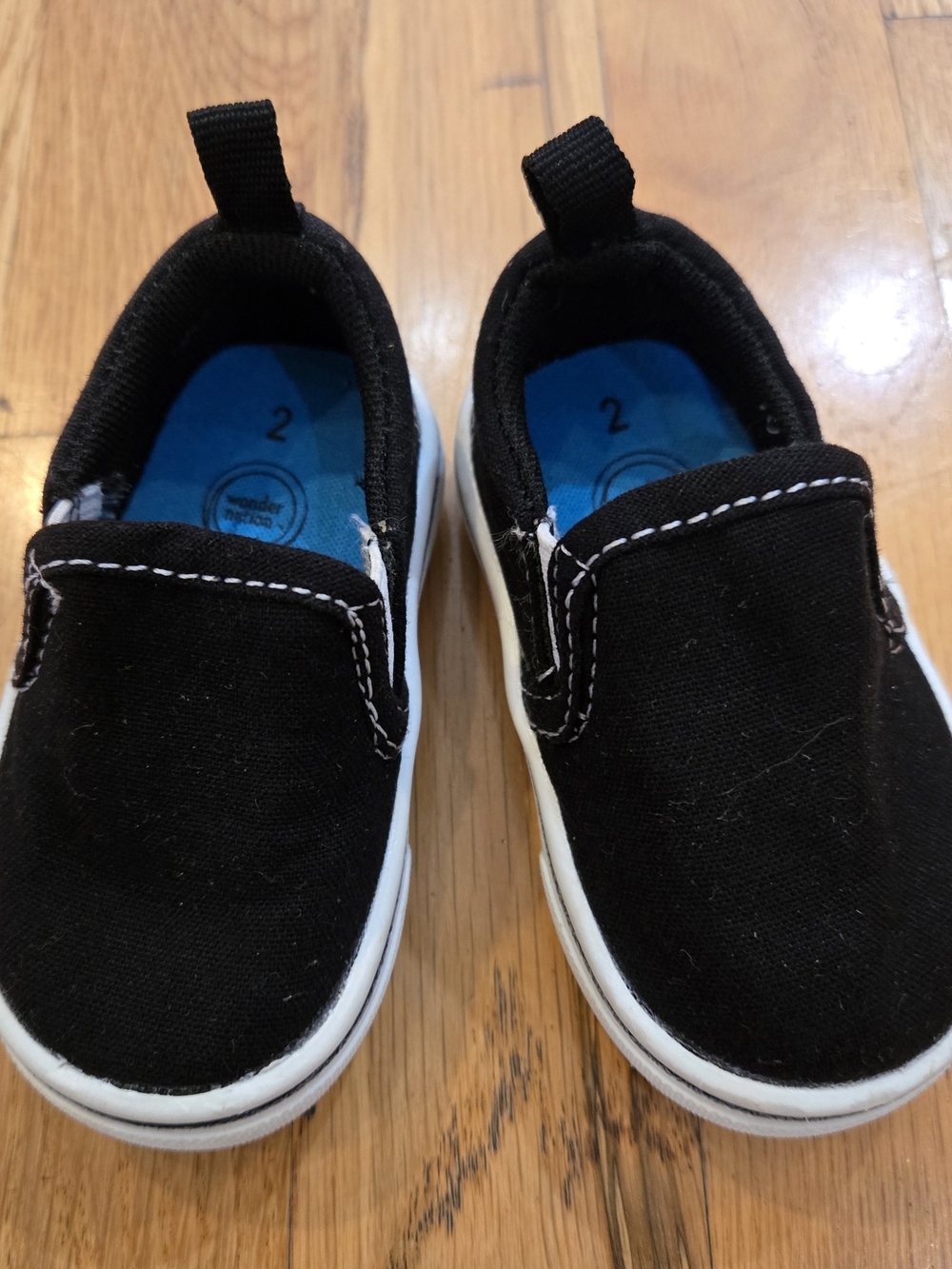 wonder nation Black and White Slip-On Baby Shoes